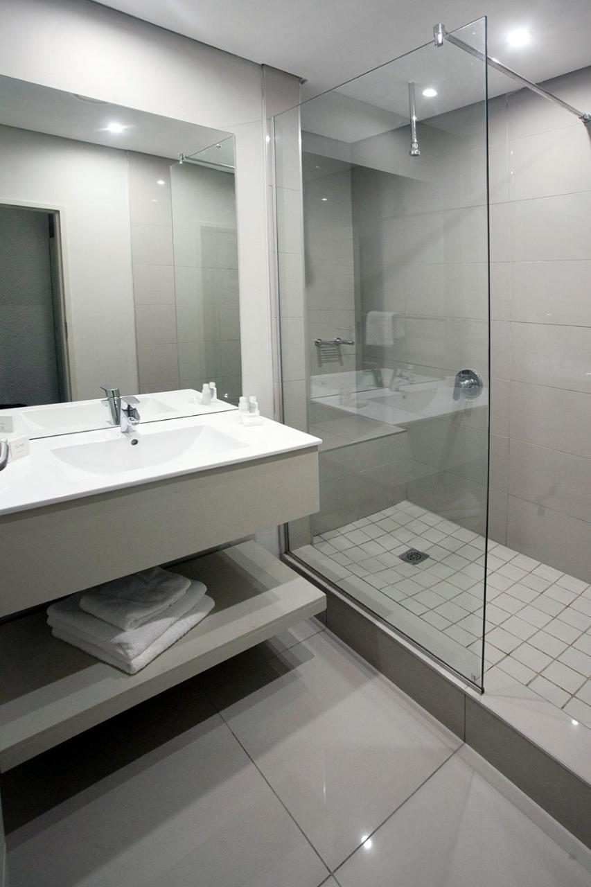 Hotel Osner East London Extérieur photo